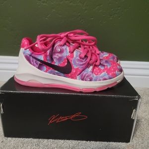 Nike KD 8 ‘Aunt Pearl
